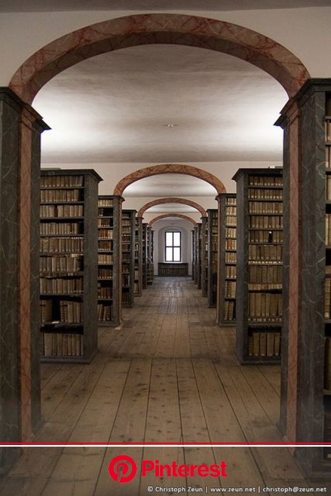 Historische Bibliothek Franckesche Stiftungen by christoph_zeun   (via thegiftsoflife) | Beautiful library, Architecture, Dream library